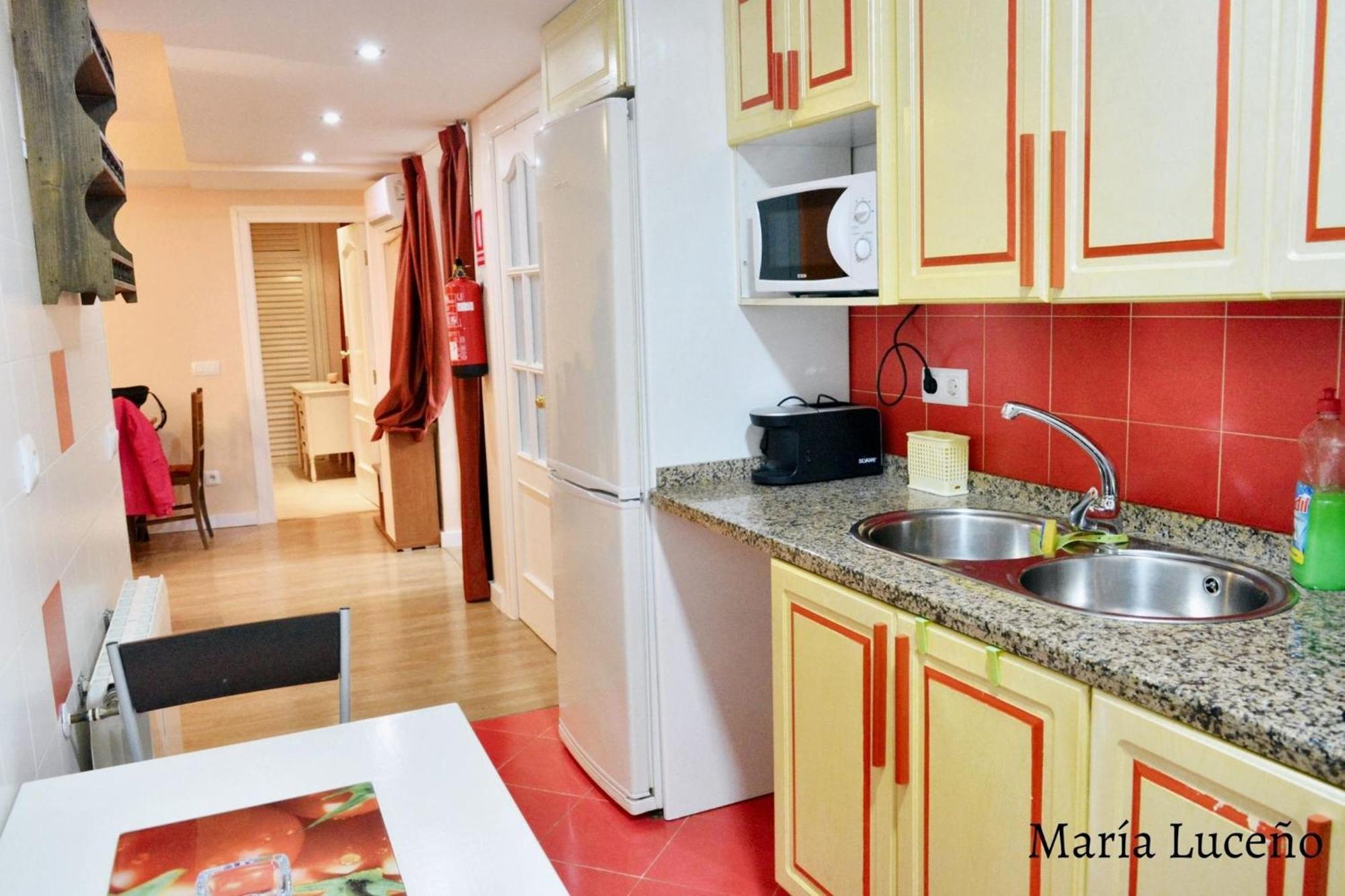 Comfortable Apartment In Caceres 55 M² Welcoming Terrace 外观 照片